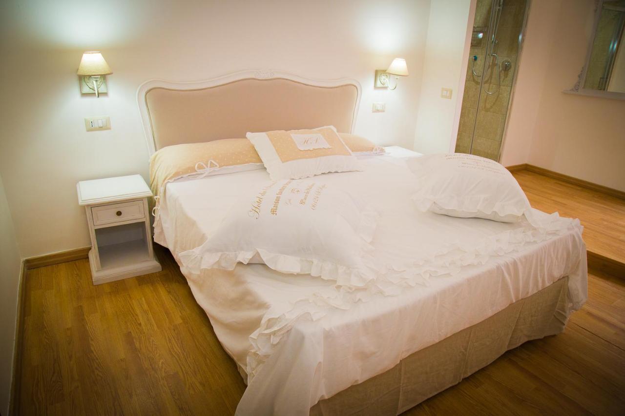 Bed & Breakfast I Racconti Di Partenope Napels